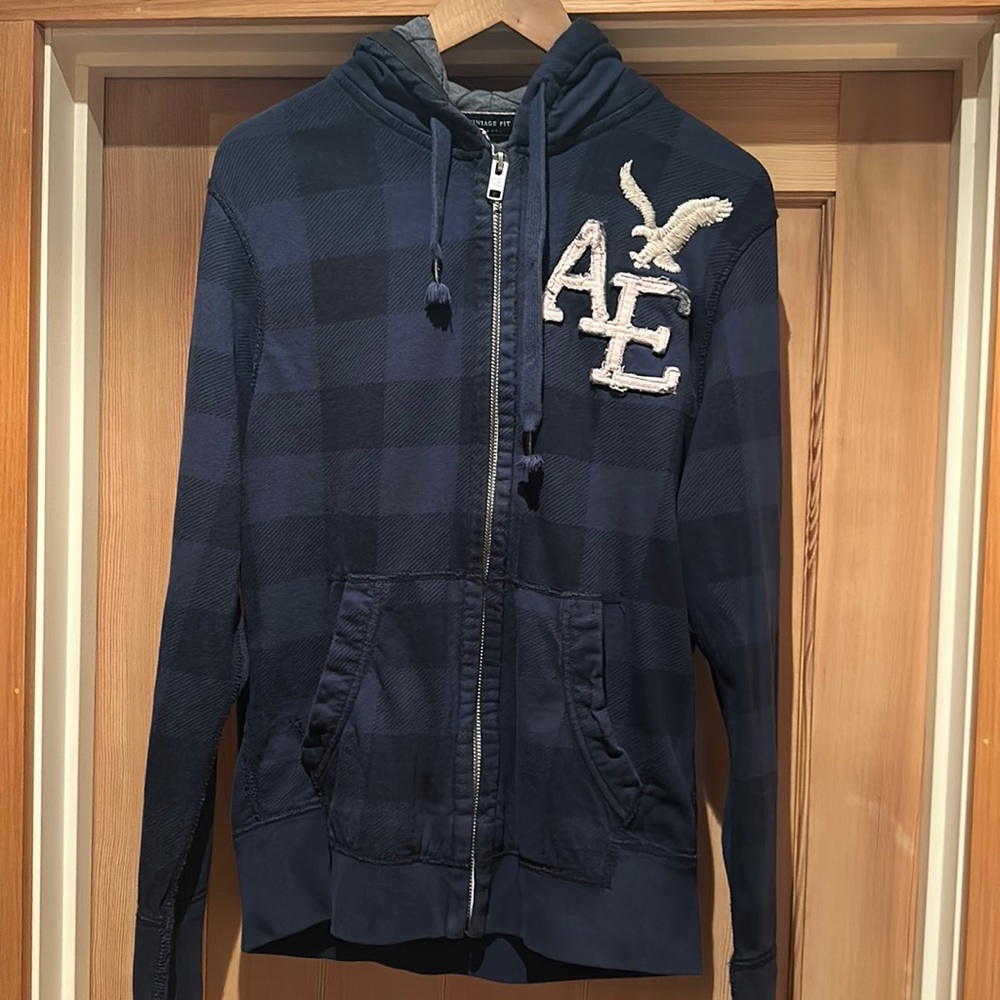 American Eagle Men’s Large Navy Blue Zip-Up Hoodie